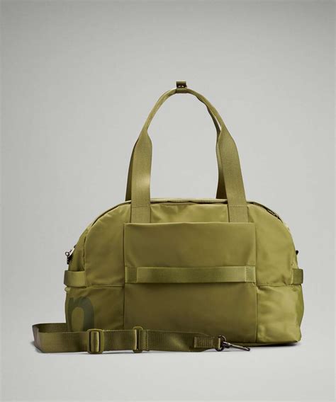 Lululemon City Adventurer Large Duffle Bag 29L Review 